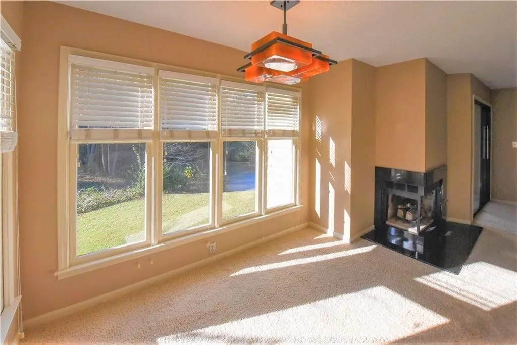 1105 Garden Court, Sandy Springs, Georgia 30328, 2 Bedrooms Bedrooms, ,2 BathroomsBathrooms,Residential,Sold,1105 Garden Court,7027633
