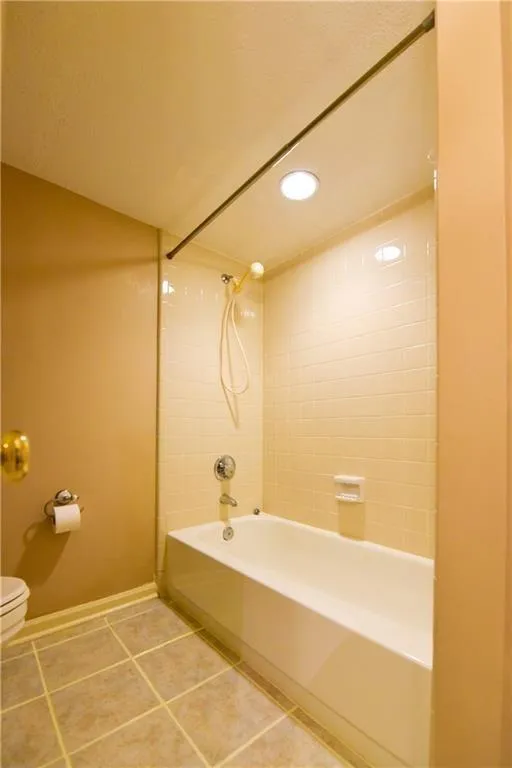 1105 Garden Court, Sandy Springs, Georgia 30328, 2 Bedrooms Bedrooms, ,2 BathroomsBathrooms,Residential,Sold,1105 Garden Court,7027633