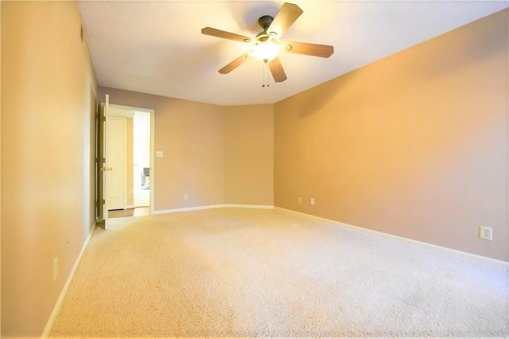 1105 Garden Court, Sandy Springs, Georgia 30328, 2 Bedrooms Bedrooms, ,2 BathroomsBathrooms,Residential,Sold,1105 Garden Court,7027633