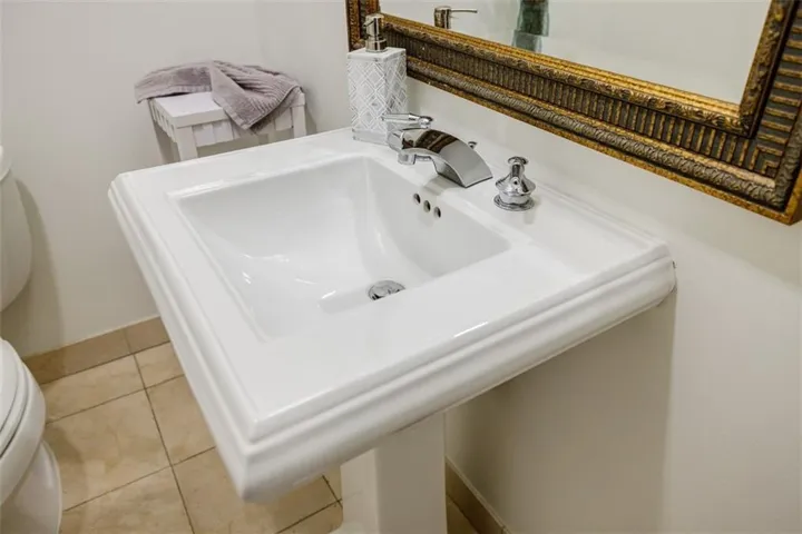 1170