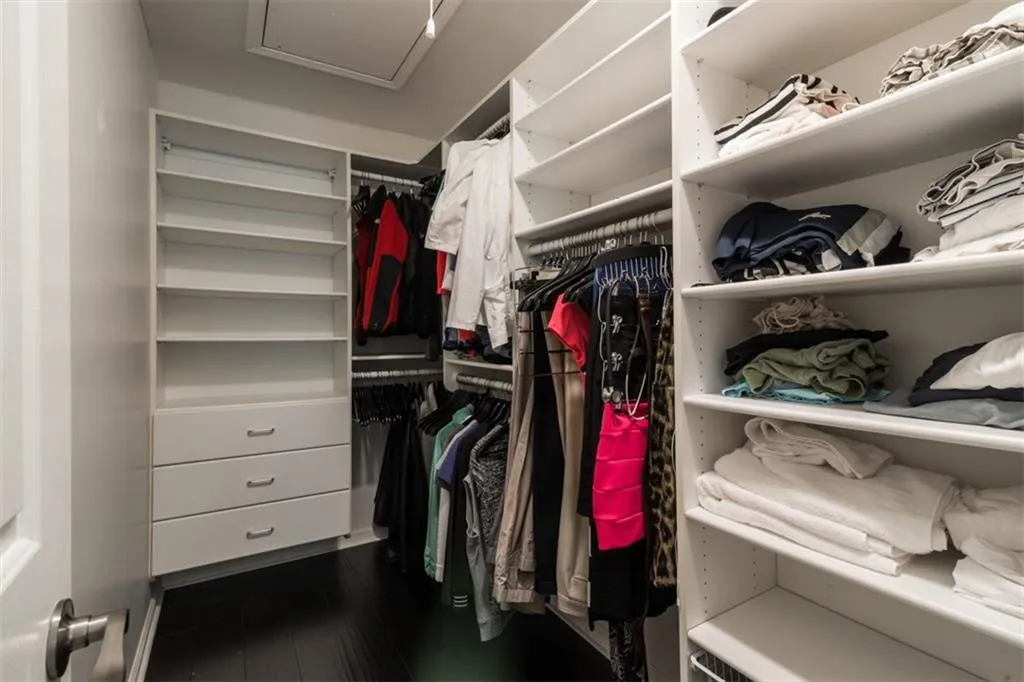 205 Abingdon Way Unit 205, Atlanta, Georgia 30328, 1 Bedroom Bedrooms, ,1 BathroomBathrooms,Residential,Sold,205 Abingdon Way Unit 205,5692815