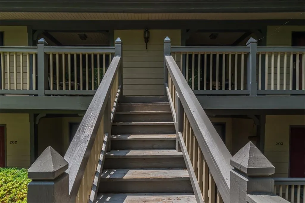 205 Abingdon Way Unit 205, Atlanta, Georgia 30328, 1 Bedroom Bedrooms, ,1 BathroomBathrooms,Residential,Sold,205 Abingdon Way Unit 205,5692815