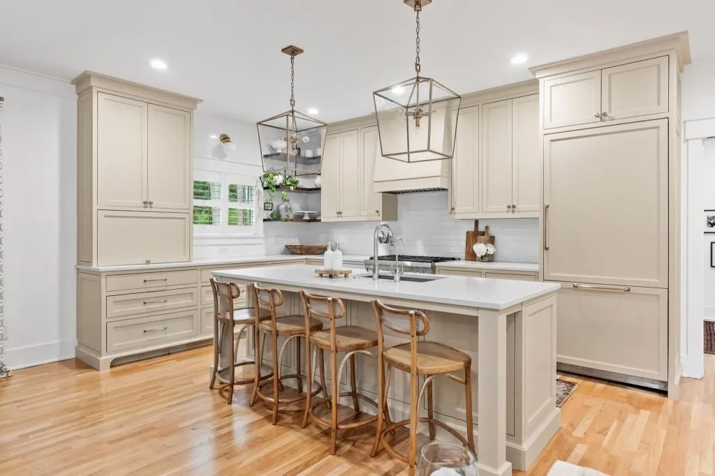 5800 Waters Edge Trail