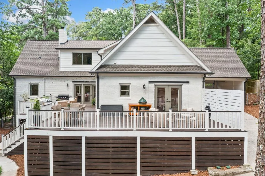 5800 Waters Edge Trail