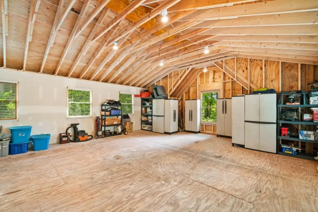 5800 Waters Edge Trail