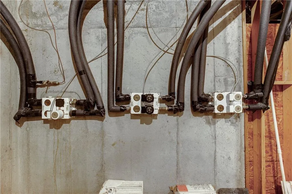 515 Chestnut Rose Lane, Sandy Springs, Georgia 30327, 6 Bedrooms Bedrooms, ,6 BathroomsBathrooms,Residential,Sold,515 Chestnut Rose Lane,6783148 515 Chestnut Rose Lane, Sandy Springs, Georgia 30327, 6 Bedrooms Bedrooms, ,6 BathroomsBathrooms,Residential,Sold,515 Chestnut Rose Lane,6783148