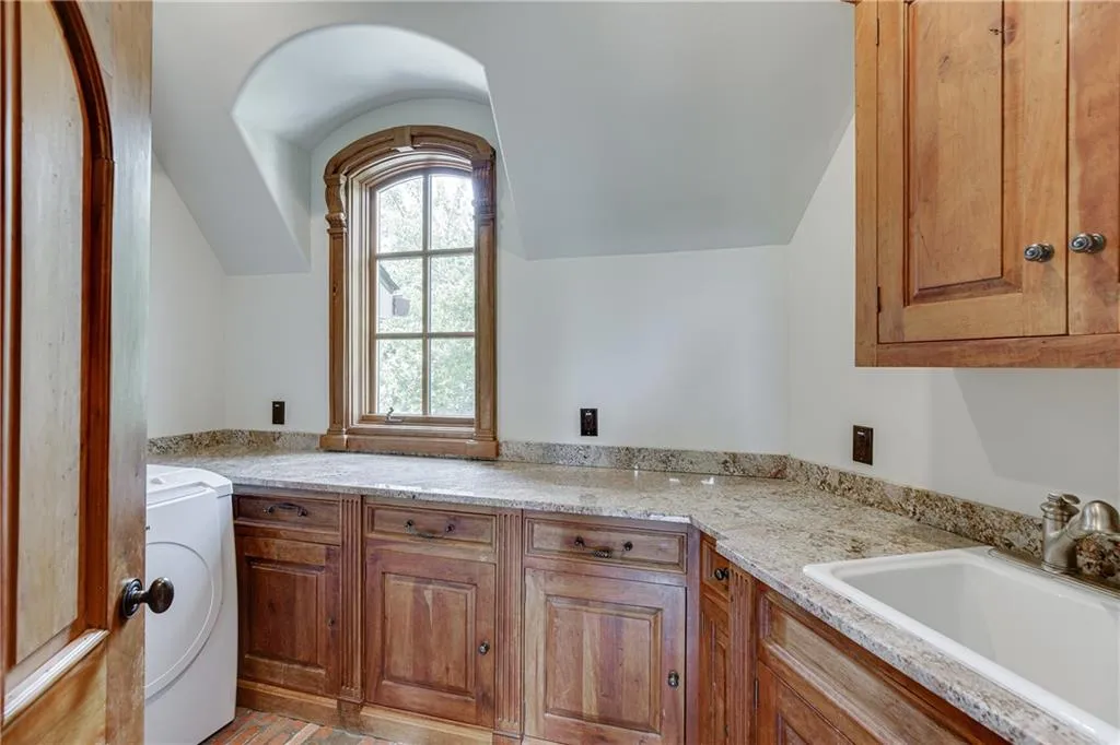 515 Chestnut Rose Lane, Sandy Springs, Georgia 30327, 6 Bedrooms Bedrooms, ,6 BathroomsBathrooms,Residential,Sold,515 Chestnut Rose Lane,6783148 515 Chestnut Rose Lane, Sandy Springs, Georgia 30327, 6 Bedrooms Bedrooms, ,6 BathroomsBathrooms,Residential,Sold,515 Chestnut Rose Lane,6783148