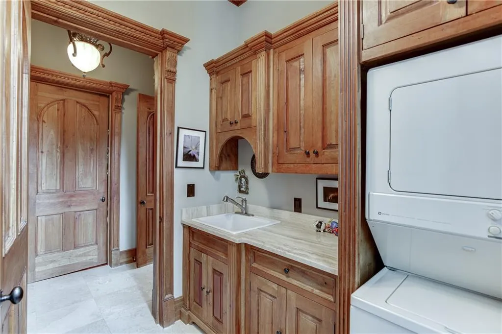 515 Chestnut Rose Lane, Sandy Springs, Georgia 30327, 6 Bedrooms Bedrooms, ,6 BathroomsBathrooms,Residential,Sold,515 Chestnut Rose Lane,6783148 515 Chestnut Rose Lane, Sandy Springs, Georgia 30327, 6 Bedrooms Bedrooms, ,6 BathroomsBathrooms,Residential,Sold,515 Chestnut Rose Lane,6783148