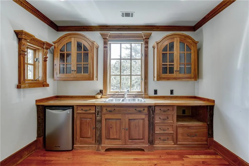 515 Chestnut Rose Lane, Sandy Springs, Georgia 30327, 6 Bedrooms Bedrooms, ,6 BathroomsBathrooms,Residential,Sold,515 Chestnut Rose Lane,6783148 515 Chestnut Rose Lane, Sandy Springs, Georgia 30327, 6 Bedrooms Bedrooms, ,6 BathroomsBathrooms,Residential,Sold,515 Chestnut Rose Lane,6783148