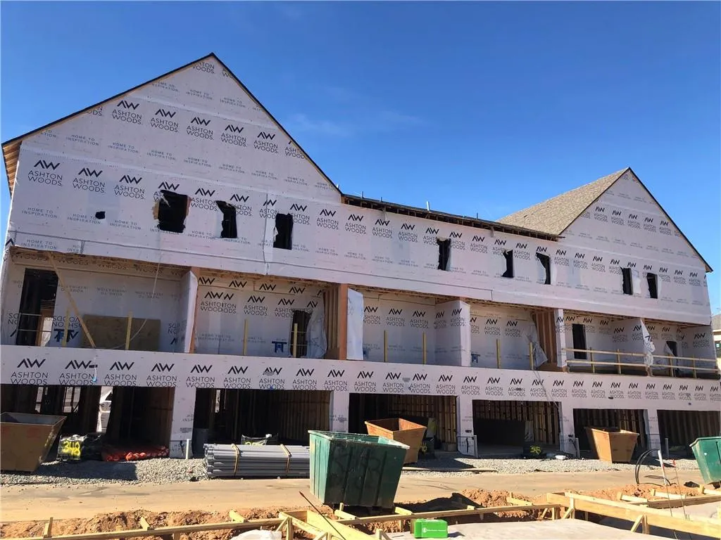 6633 Beacon Drive Unit 341, Sandy Springs, Georgia 30328, 3 Bedrooms Bedrooms, ,3 BathroomsBathrooms,Residential,Sold,6633 Beacon Drive Unit 341,6963697