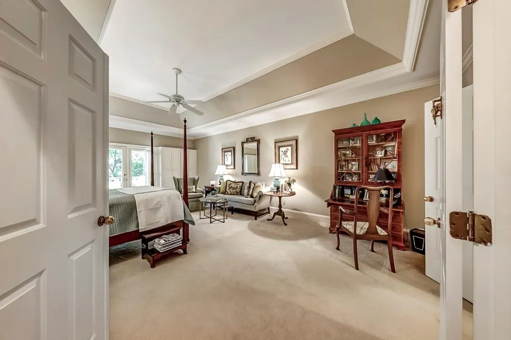 200 Grosvenor Place, Atlanta, Georgia 30328, 4 Bedrooms Bedrooms, ,3 BathroomsBathrooms,Residential,Sold,200 Grosvenor Place,6906054