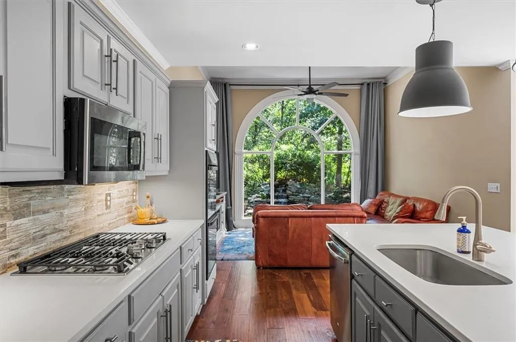 130 Belvedere Court, Atlanta, Georgia 30350, 5 Bedrooms Bedrooms, ,4 BathroomsBathrooms,Residential,For Sale,130 Belvedere Court,7686988