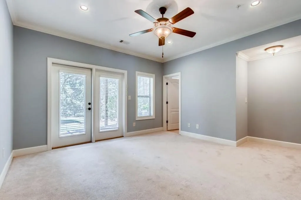 927 Boudreau Court, Atlanta, Georgia 30328, 2 Bedrooms Bedrooms, ,3 BathroomsBathrooms,Residential,Sold,927 Boudreau Court,6554998