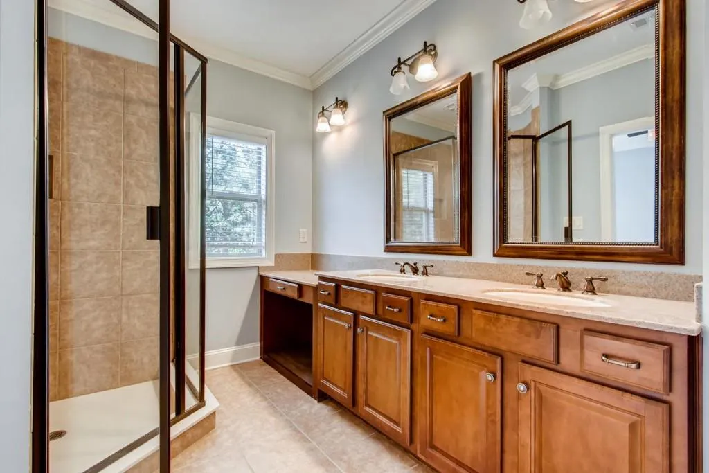 927 Boudreau Court, Atlanta, Georgia 30328, 2 Bedrooms Bedrooms, ,3 BathroomsBathrooms,Residential,Sold,927 Boudreau Court,6554998