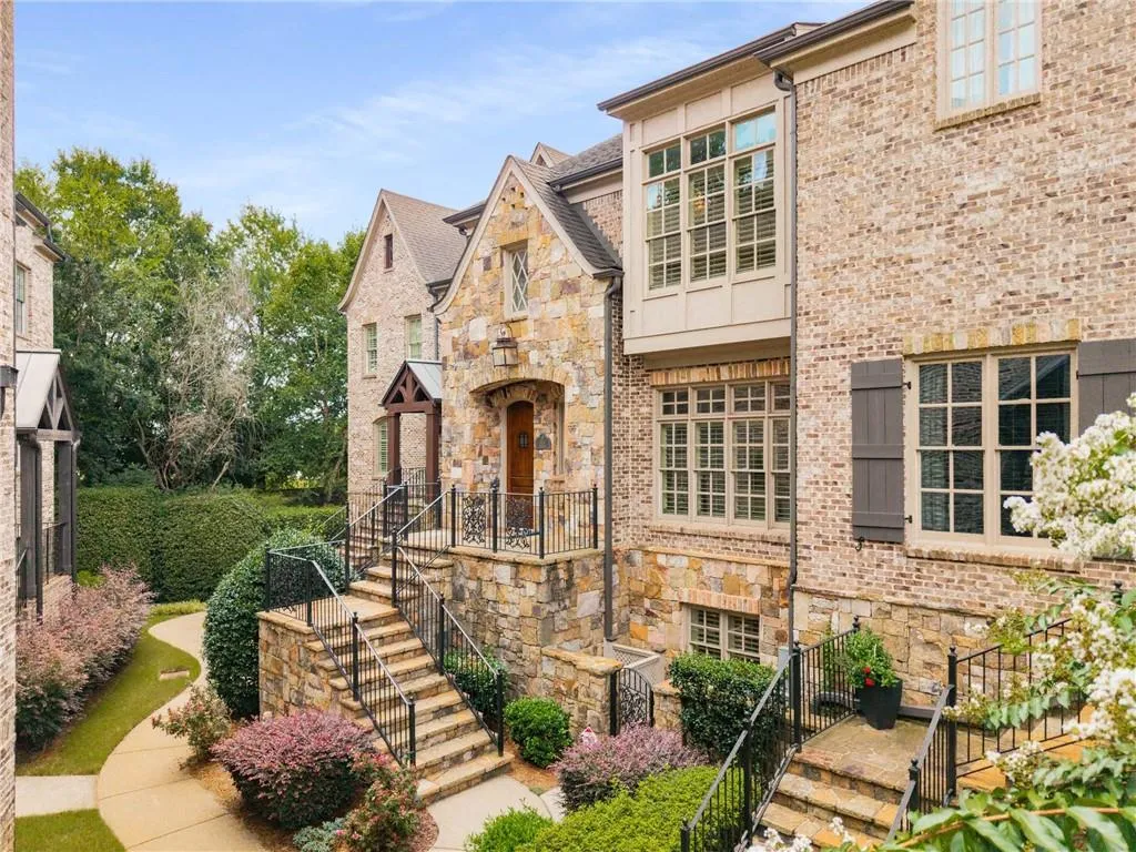 4853 Stonehall Place Unit 3, Atlanta, Georgia 30339, 4 Bedrooms Bedrooms, ,3 BathroomsBathrooms,Residential,For Sale,4853 Stonehall Place Unit 3,7640377
