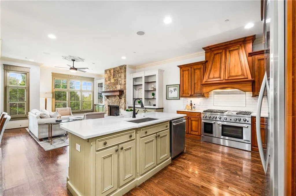 4853 Stonehall Place Unit 3, Atlanta, Georgia 30339, 4 Bedrooms Bedrooms, ,3 BathroomsBathrooms,Residential,For Sale,4853 Stonehall Place Unit 3,7640377