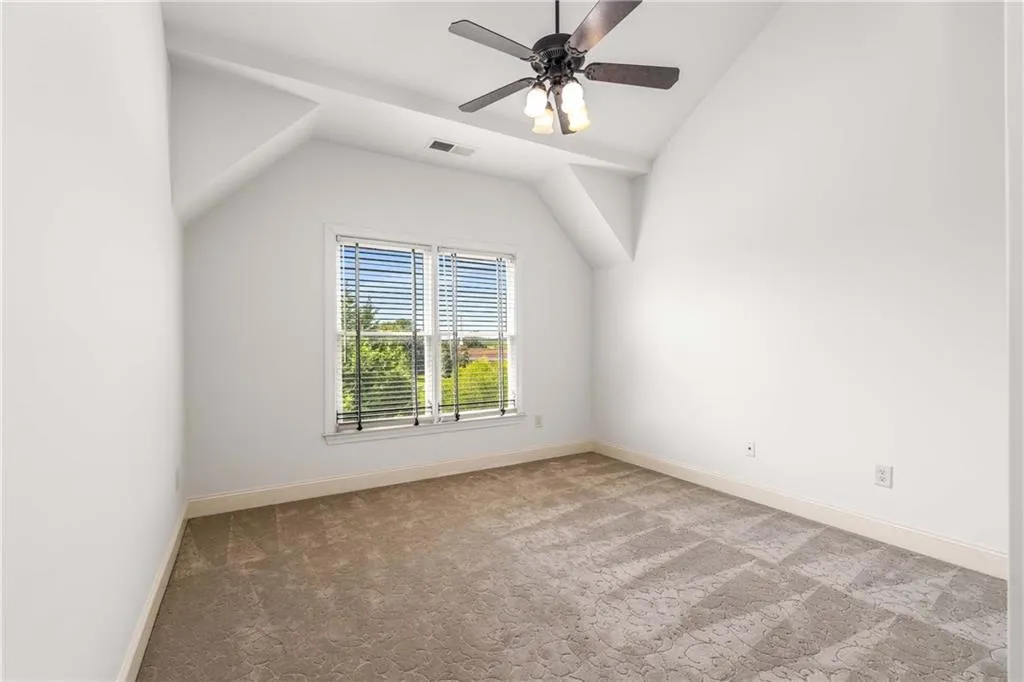 4853 Stonehall Place Unit 3, Atlanta, Georgia 30339, 4 Bedrooms Bedrooms, ,3 BathroomsBathrooms,Residential,For Sale,4853 Stonehall Place Unit 3,7640377