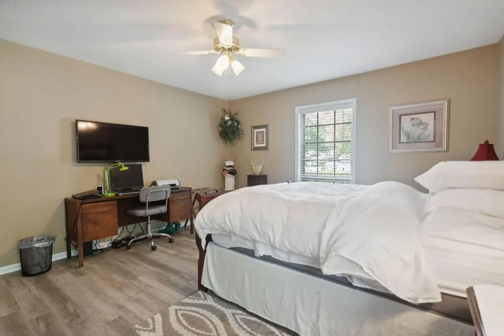 6851 Roswell Road Unit G-5, Sandy Springs, Georgia 30328, 1 Bedroom Bedrooms, ,1 BathroomBathrooms,Residential,Sold,6851 Roswell Road Unit G-5,7229726