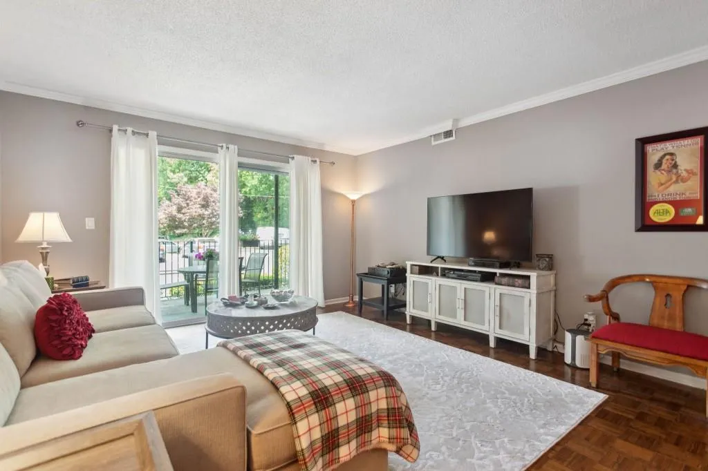 6851 Roswell Road Unit G-5, Sandy Springs, Georgia 30328, 1 Bedroom Bedrooms, ,1 BathroomBathrooms,Residential,Sold,6851 Roswell Road Unit G-5,7229726