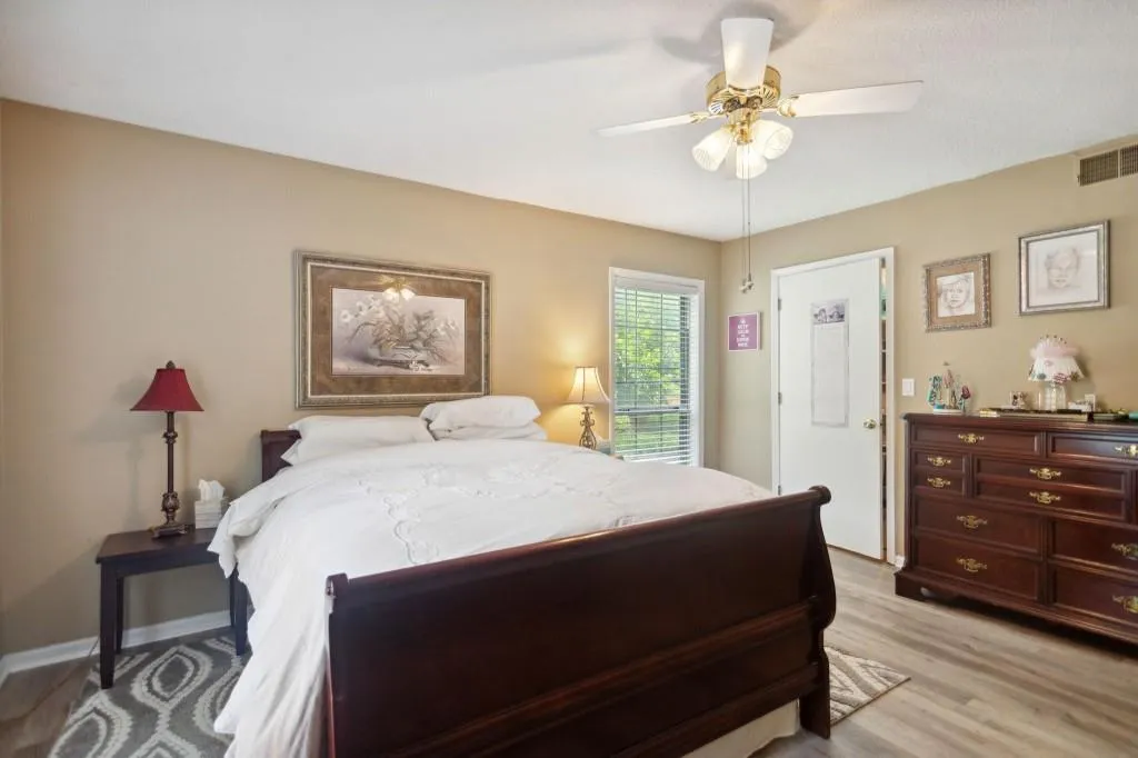 6851 Roswell Road Unit G-5, Sandy Springs, Georgia 30328, 1 Bedroom Bedrooms, ,1 BathroomBathrooms,Residential,Sold,6851 Roswell Road Unit G-5,7229726