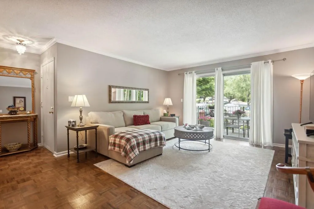 6851 Roswell Road Unit G-5, Sandy Springs, Georgia 30328, 1 Bedroom Bedrooms, ,1 BathroomBathrooms,Residential,Sold,6851 Roswell Road Unit G-5,7229726