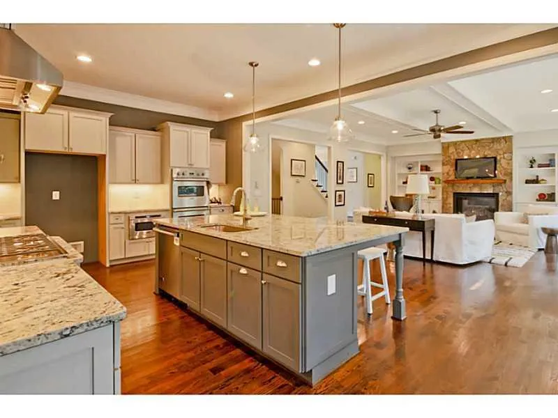 435 Windsor Parkway Ne, Atlanta, Georgia 30342, 5 Bedrooms Bedrooms, ,4 BathroomsBathrooms,Residential,Sold,435 Windsor Parkway Ne,5384959