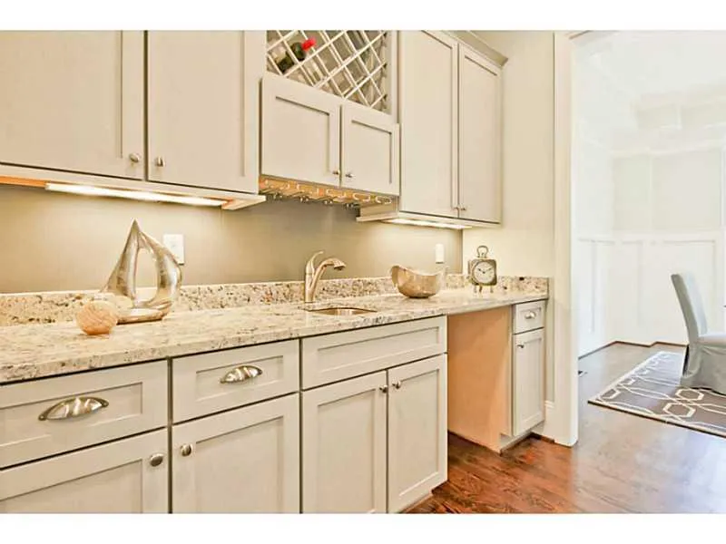 435 Windsor Parkway Ne, Atlanta, Georgia 30342, 5 Bedrooms Bedrooms, ,4 BathroomsBathrooms,Residential,Sold,435 Windsor Parkway Ne,5384959