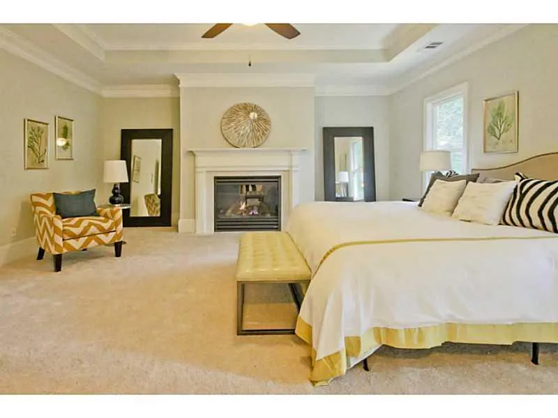 435 Windsor Parkway Ne, Atlanta, Georgia 30342, 5 Bedrooms Bedrooms, ,4 BathroomsBathrooms,Residential,Sold,435 Windsor Parkway Ne,5384959