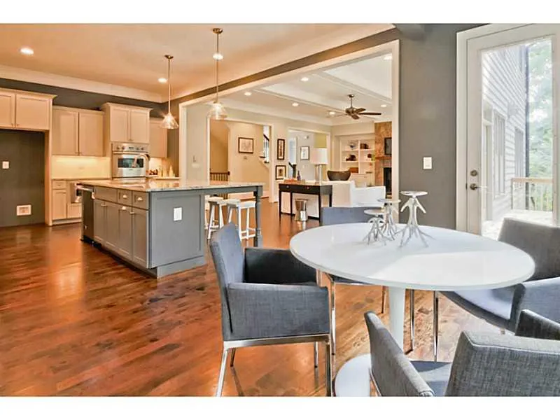 435 Windsor Parkway Ne, Atlanta, Georgia 30342, 5 Bedrooms Bedrooms, ,4 BathroomsBathrooms,Residential,Sold,435 Windsor Parkway Ne,5384959