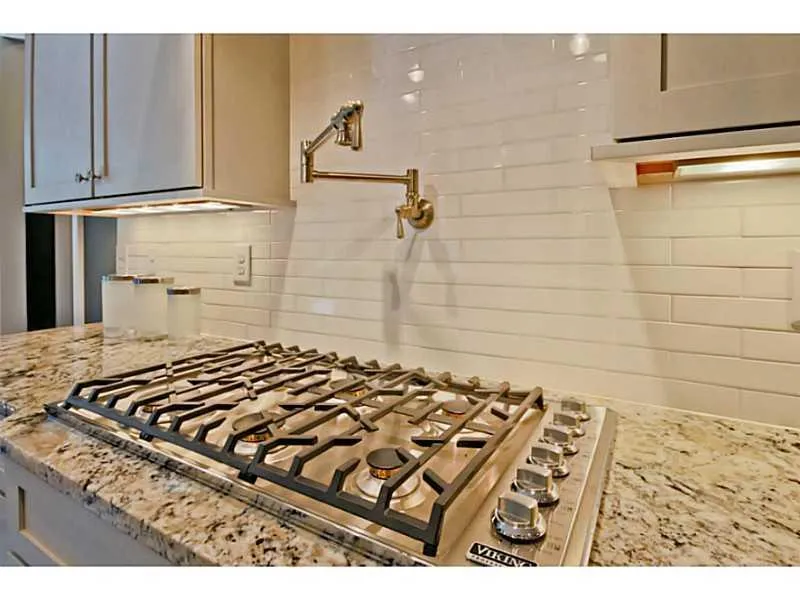 435 Windsor Parkway Ne, Atlanta, Georgia 30342, 5 Bedrooms Bedrooms, ,4 BathroomsBathrooms,Residential,Sold,435 Windsor Parkway Ne,5384959