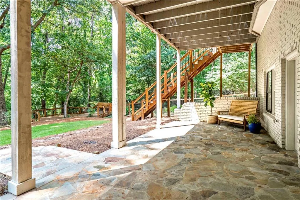 430 Waterridge Court, Sandy Springs, Georgia 30350, 4 Bedrooms Bedrooms, ,4 BathroomsBathrooms,Residential,Sold,430 Waterridge Court,6931860