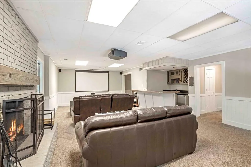 430 Waterridge Court, Sandy Springs, Georgia 30350, 4 Bedrooms Bedrooms, ,4 BathroomsBathrooms,Residential,Sold,430 Waterridge Court,6931860