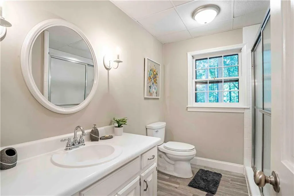 430 Waterridge Court, Sandy Springs, Georgia 30350, 4 Bedrooms Bedrooms, ,4 BathroomsBathrooms,Residential,Sold,430 Waterridge Court,6931860