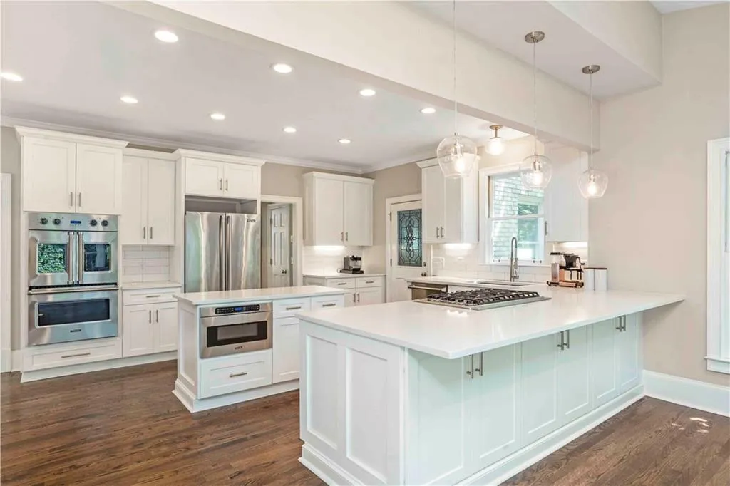 430 Waterridge Court, Sandy Springs, Georgia 30350, 4 Bedrooms Bedrooms, ,4 BathroomsBathrooms,Residential,Sold,430 Waterridge Court,6931860