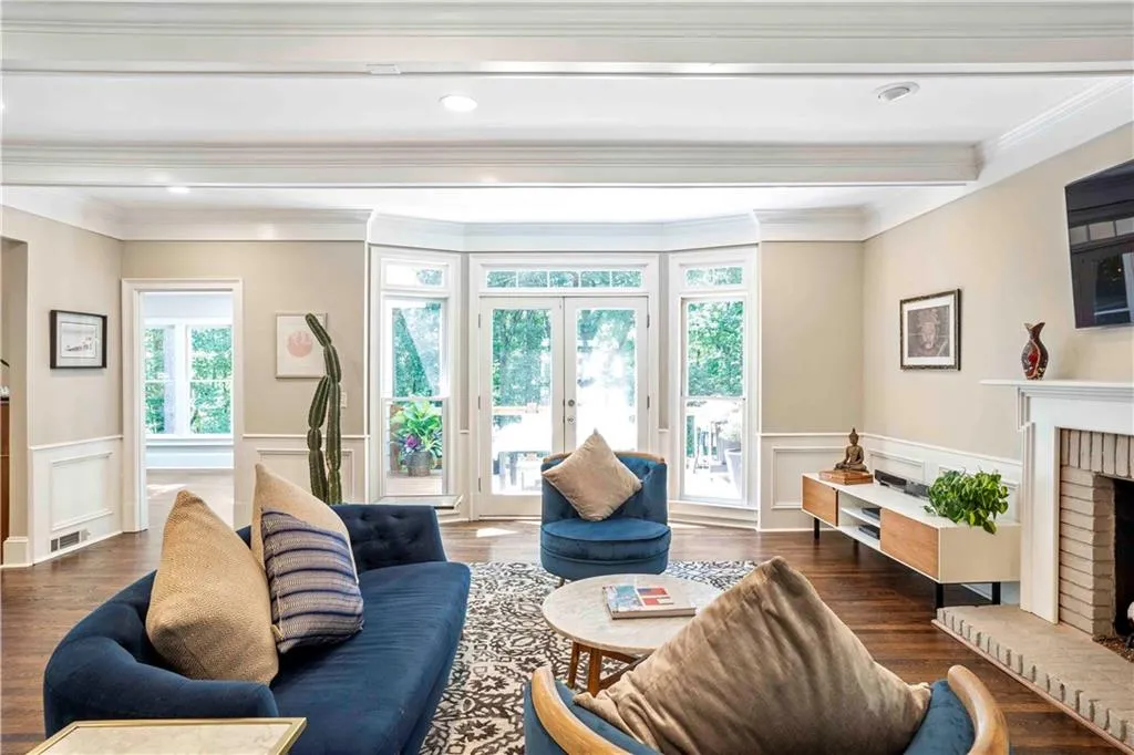 430 Waterridge Court, Sandy Springs, Georgia 30350, 4 Bedrooms Bedrooms, ,4 BathroomsBathrooms,Residential,Sold,430 Waterridge Court,6931860