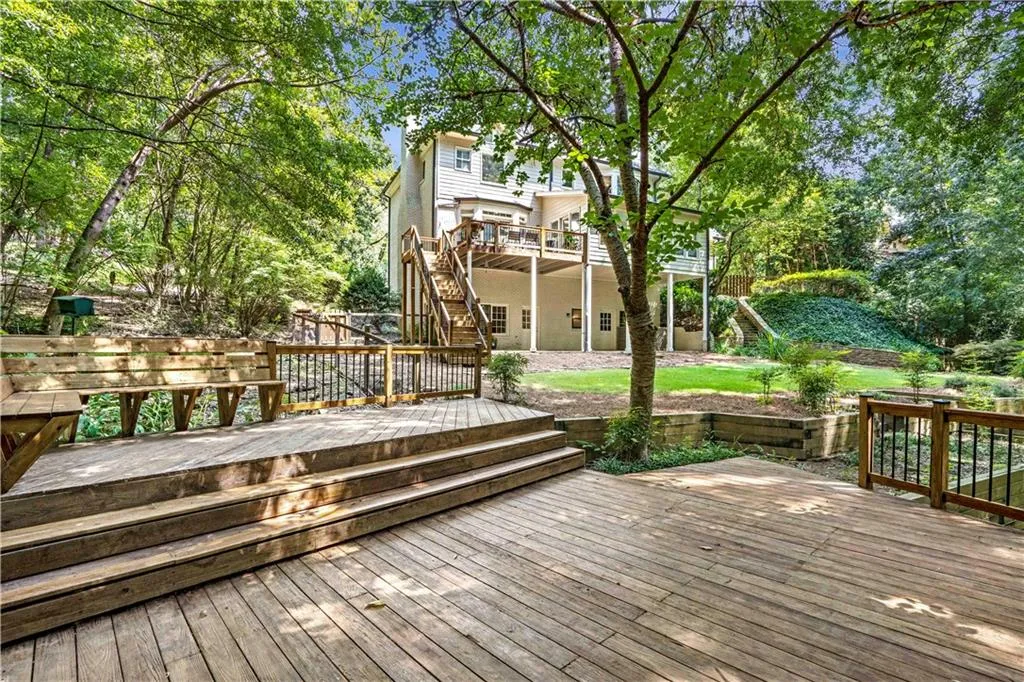 430 Waterridge Court, Sandy Springs, Georgia 30350, 4 Bedrooms Bedrooms, ,4 BathroomsBathrooms,Residential,Sold,430 Waterridge Court,6931860