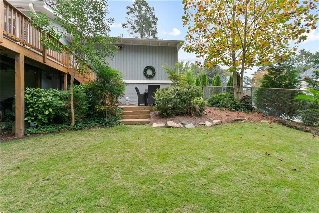 5890 Kayron Drive, Atlanta, Georgia 30328, 4 Bedrooms Bedrooms, ,3 BathroomsBathrooms,Residential,Sold,5890 Kayron Drive,6828584