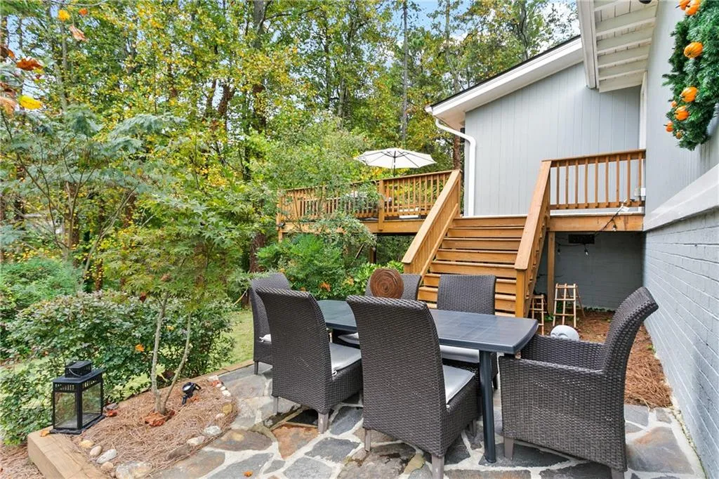 5890 Kayron Drive, Atlanta, Georgia 30328, 4 Bedrooms Bedrooms, ,3 BathroomsBathrooms,Residential,Sold,5890 Kayron Drive,6828584