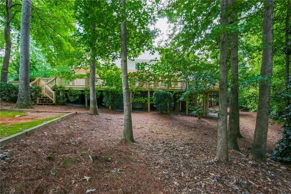 8050 Habersham Waters Road, Sandy Springs, Georgia 30350, 5 Bedrooms Bedrooms, ,4 BathroomsBathrooms,Residential,Sold,8050 Habersham Waters Road,5970635