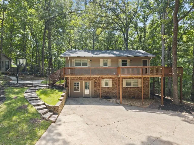 7803 Beachwood Drive, Murrayville, Georgia 30564