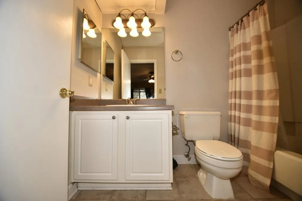 1413 Wingate Way Unit 1413, Sandy Springs, Georgia 30350, 2 Bedrooms Bedrooms, ,2 BathroomsBathrooms,Residential,Sold,1413 Wingate Way Unit 1413,5781169