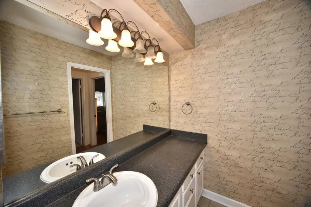 1413 Wingate Way Unit 1413, Sandy Springs, Georgia 30350, 2 Bedrooms Bedrooms, ,2 BathroomsBathrooms,Residential,Sold,1413 Wingate Way Unit 1413,5781169