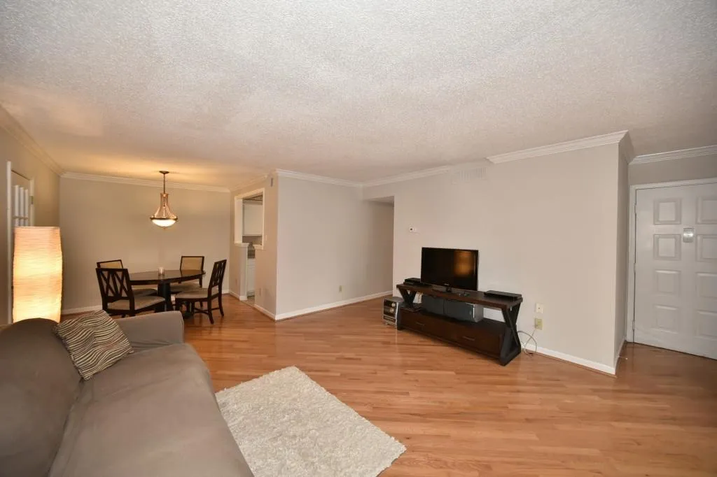 1413 Wingate Way Unit 1413, Sandy Springs, Georgia 30350, 2 Bedrooms Bedrooms, ,2 BathroomsBathrooms,Residential,Sold,1413 Wingate Way Unit 1413,5781169