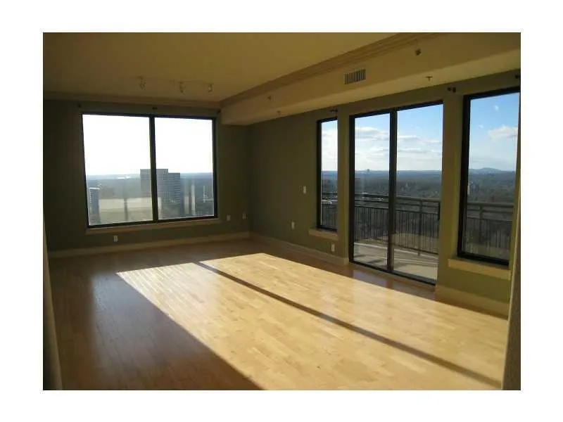 Living Room. Unfurnished