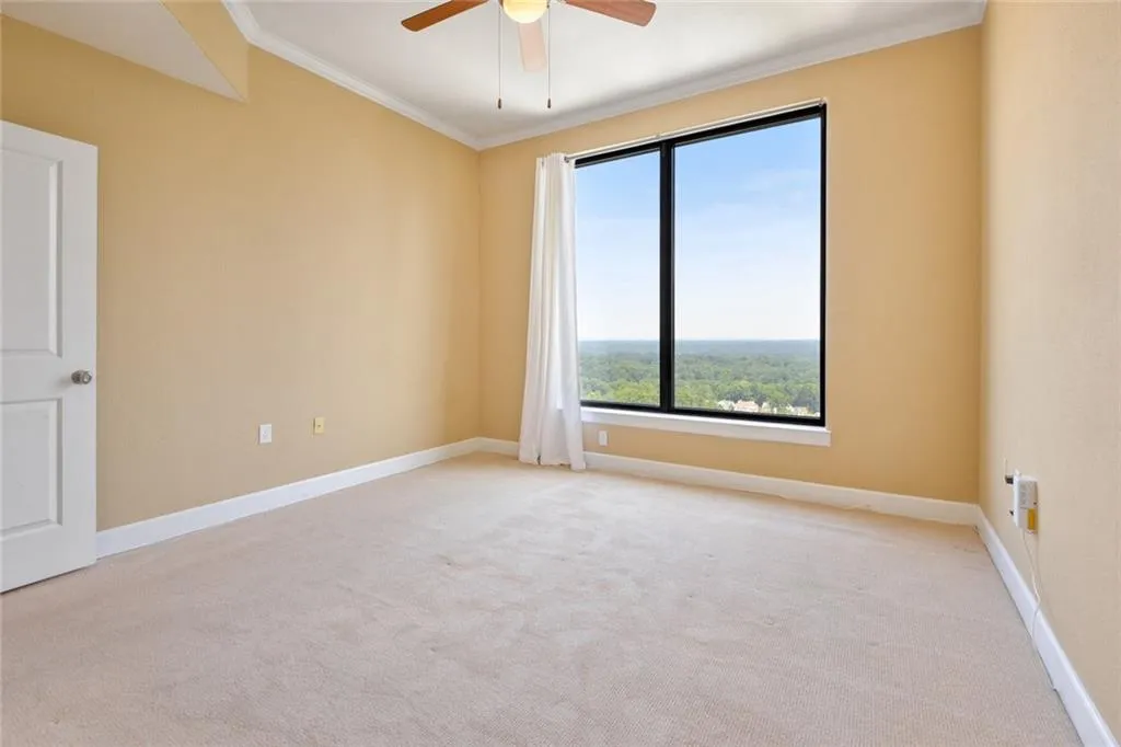 3445 Stratford Road Ne Unit 2703, Atlanta, Georgia 30326, 1 Bedroom Bedrooms, ,1 BathroomBathrooms,Residential,For Sale,3445 Stratford Road Ne Unit 2703,7592546