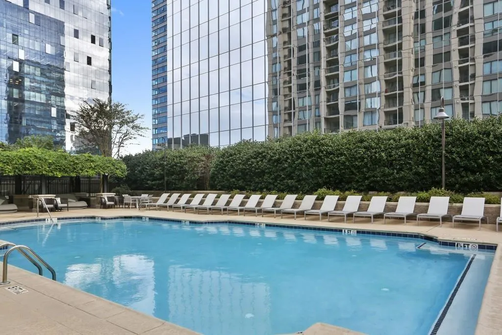 3445 Stratford Road Ne Unit 2703, Atlanta, Georgia 30326, 1 Bedroom Bedrooms, ,1 BathroomBathrooms,Residential,For Sale,3445 Stratford Road Ne Unit 2703,7592546