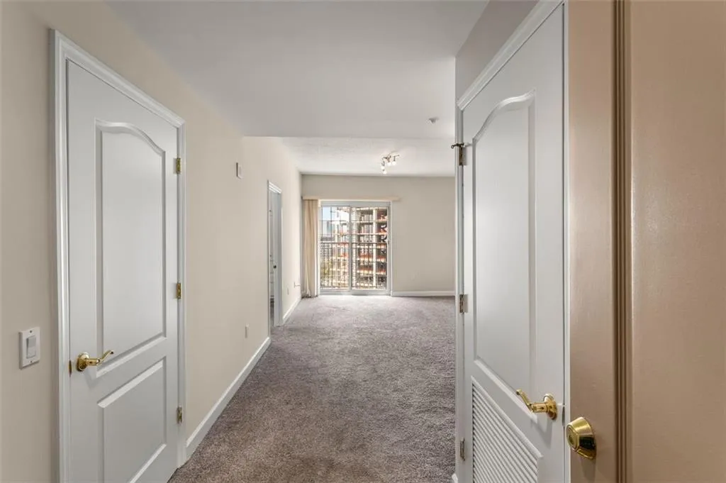 195 Ne 14th St Unit 1404, Atlanta, Georgia 30309, 1 Bedroom Bedrooms, ,1 BathroomBathrooms,Residential,For Sale,195 Ne 14th St Unit 1404,7626618