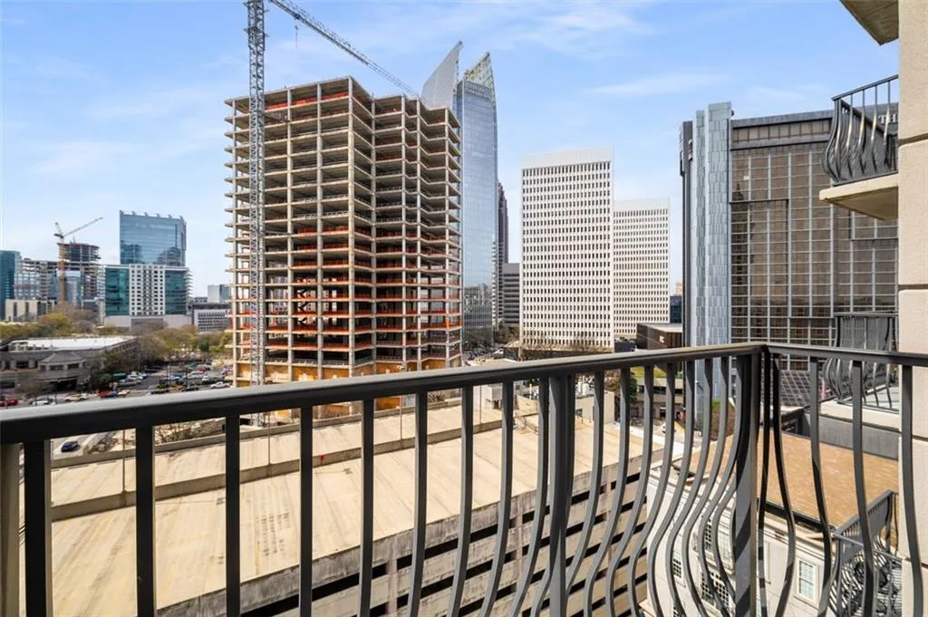 195 Ne 14th St Unit 1404, Atlanta, Georgia 30309, 1 Bedroom Bedrooms, ,1 BathroomBathrooms,Residential,For Sale,195 Ne 14th St Unit 1404,7626618