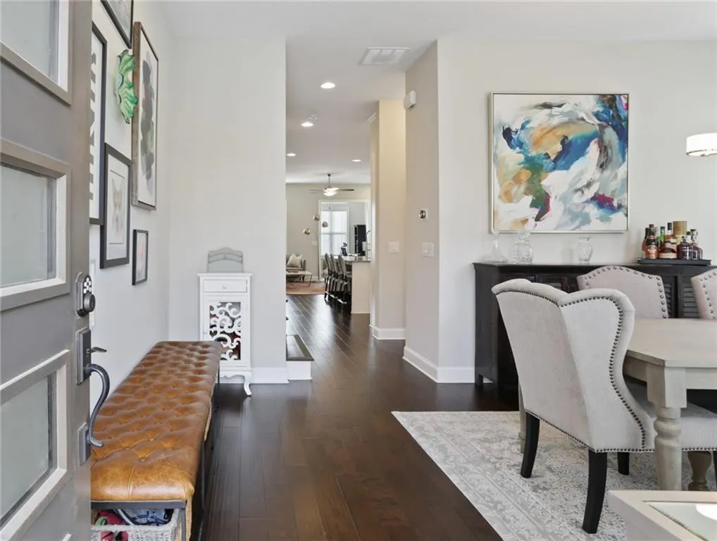 4214 Deming Circle, Sandy Springs, Georgia 30342, 3 Bedrooms Bedrooms, ,3 BathroomsBathrooms,Residential,Sold,4214 Deming Circle,6792553