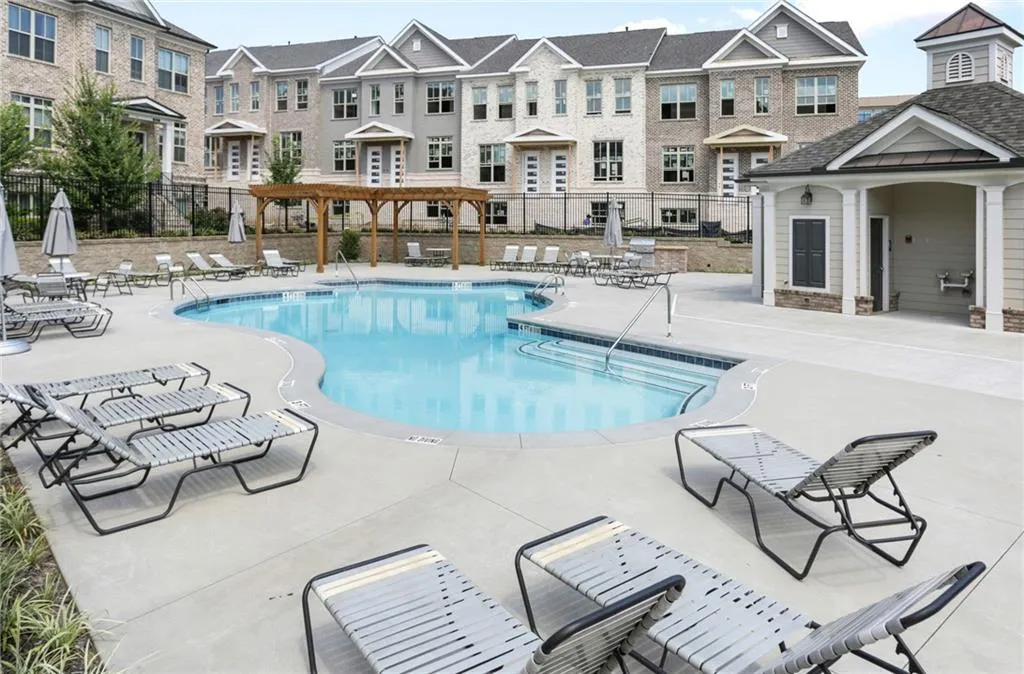 4214 Deming Circle, Sandy Springs, Georgia 30342, 3 Bedrooms Bedrooms, ,3 BathroomsBathrooms,Residential,Sold,4214 Deming Circle,6792553